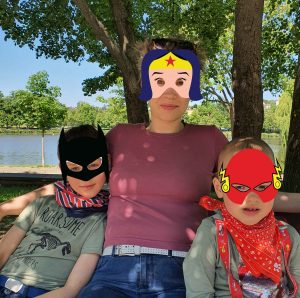 Superhelden Trio am Großen Teich, Foto: Maike Steuer